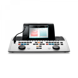 AC40 – dvokanalni klinični avdiometer z naprednimi funkcijami za sodobne klinike. Vključuje celotno klinično testno baterijo, prilagodljive zaslonske postavitve, avtomatizirane testne sekvence in orodja za svetovanje pacientom.